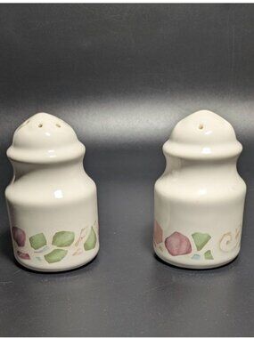 Pfaltzgraff Andalucia Salt & Pepper Shakers Ceramic Floral Design Vintage Set